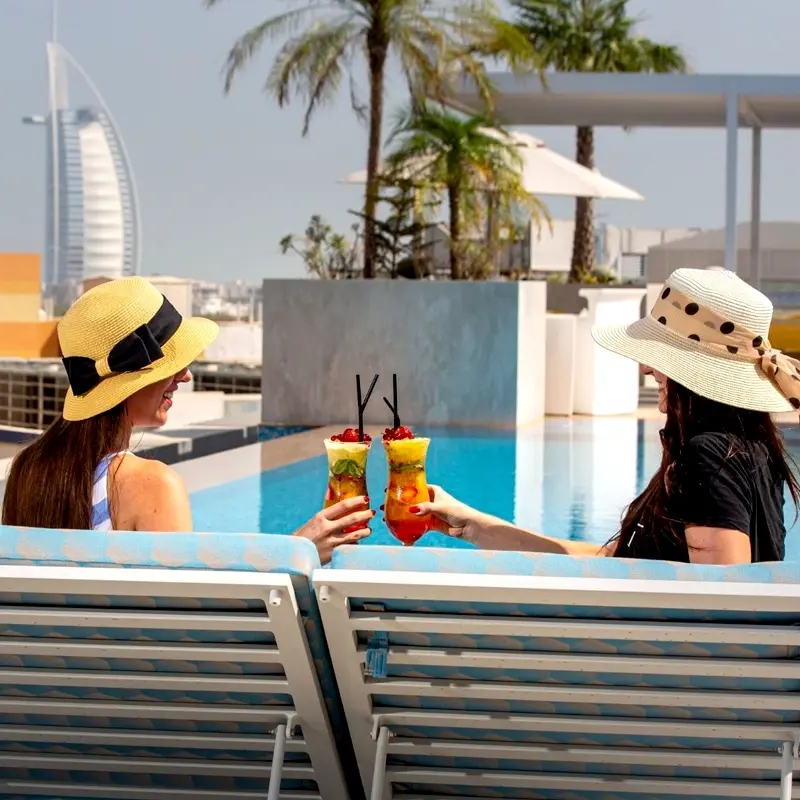 Grand Cosmopolitan Hotel 
